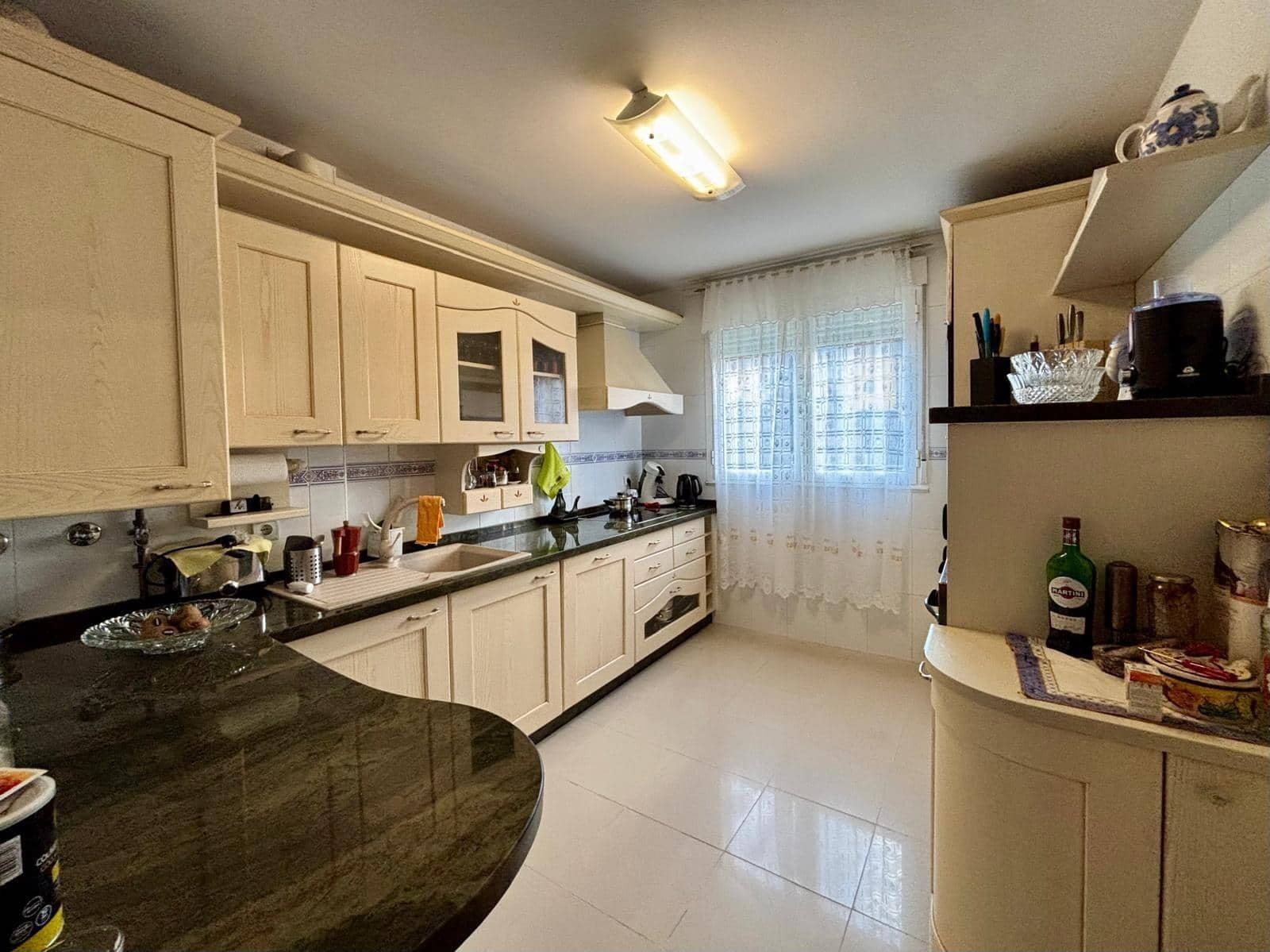 4 soveværelse Rækkehus til salg i Ponferrada med garage - € 400.000 (Ref: 3992827)