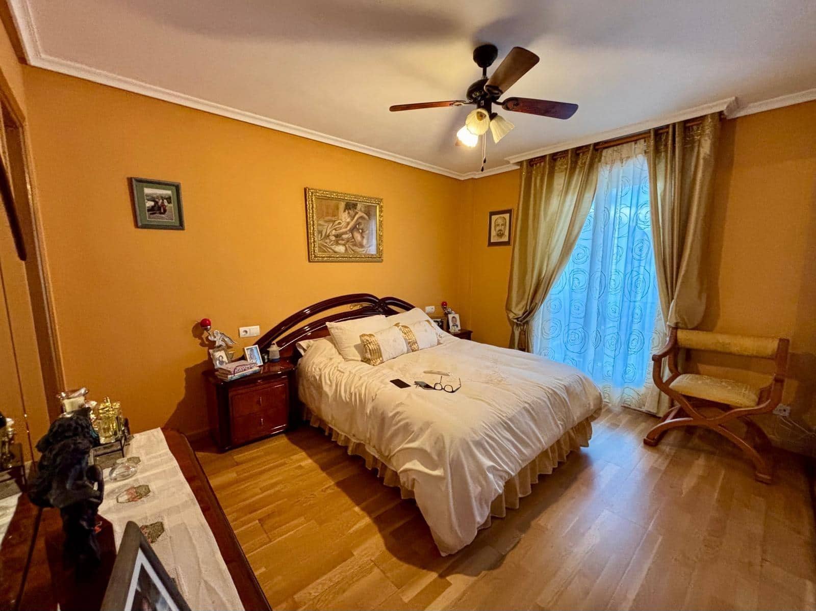 4 soveværelse Rækkehus til salg i Ponferrada med garage - € 400.000 (Ref: 3992827)