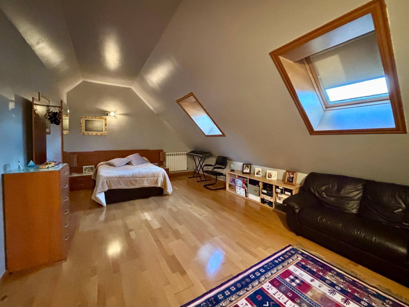 4 soveværelse Rækkehus til salg i Ponferrada med garage - € 400.000 (Ref: 3992827)