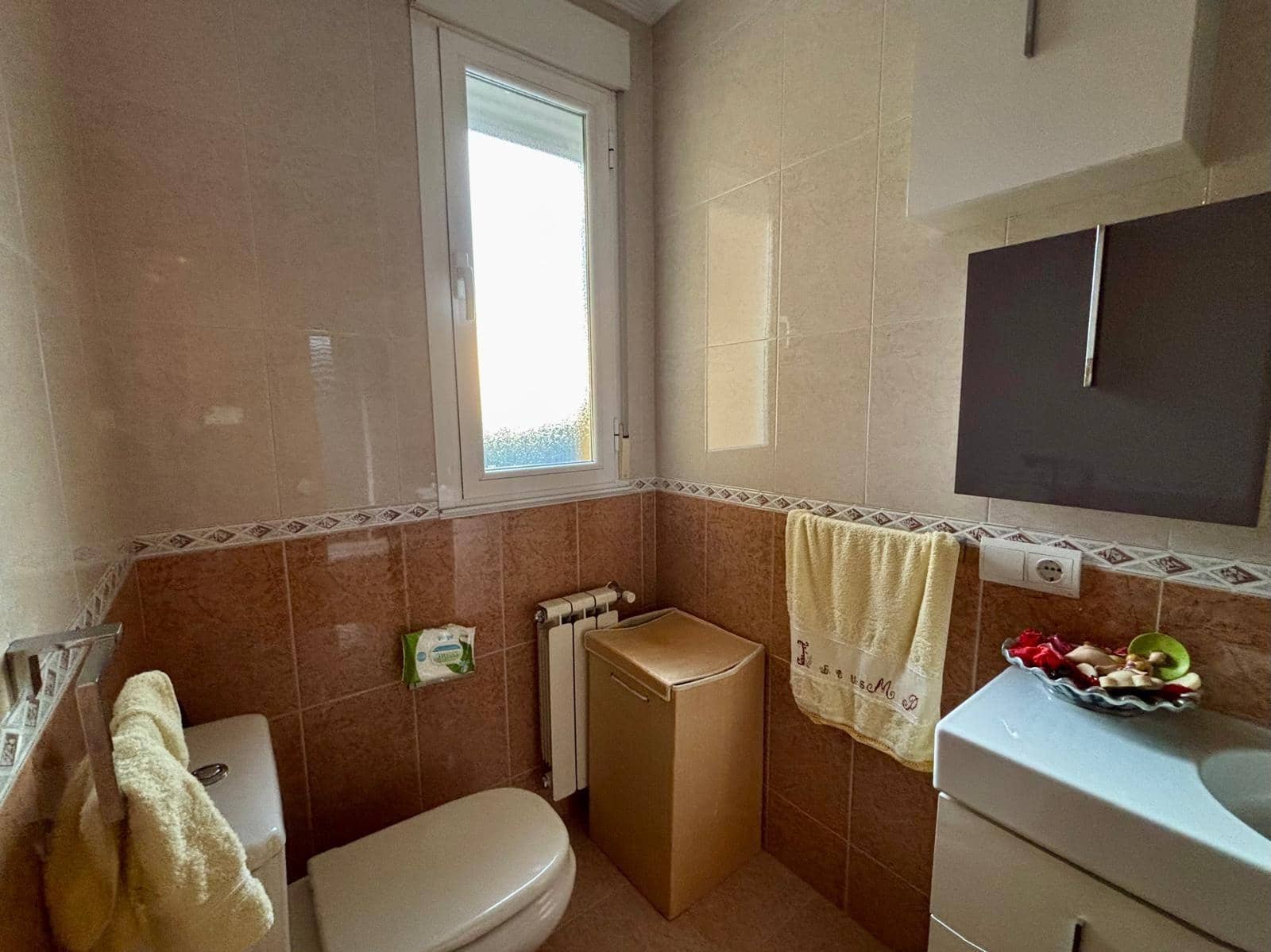 4 soveværelse Rækkehus til salg i Ponferrada med garage - € 400.000 (Ref: 3992827)