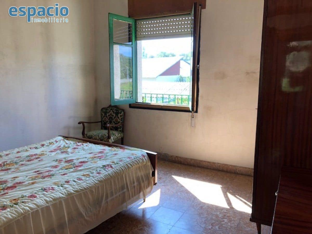 4 bedroom Finca/Country House for sale in Villadepalos - € 80,000 (Ref: 4130720)