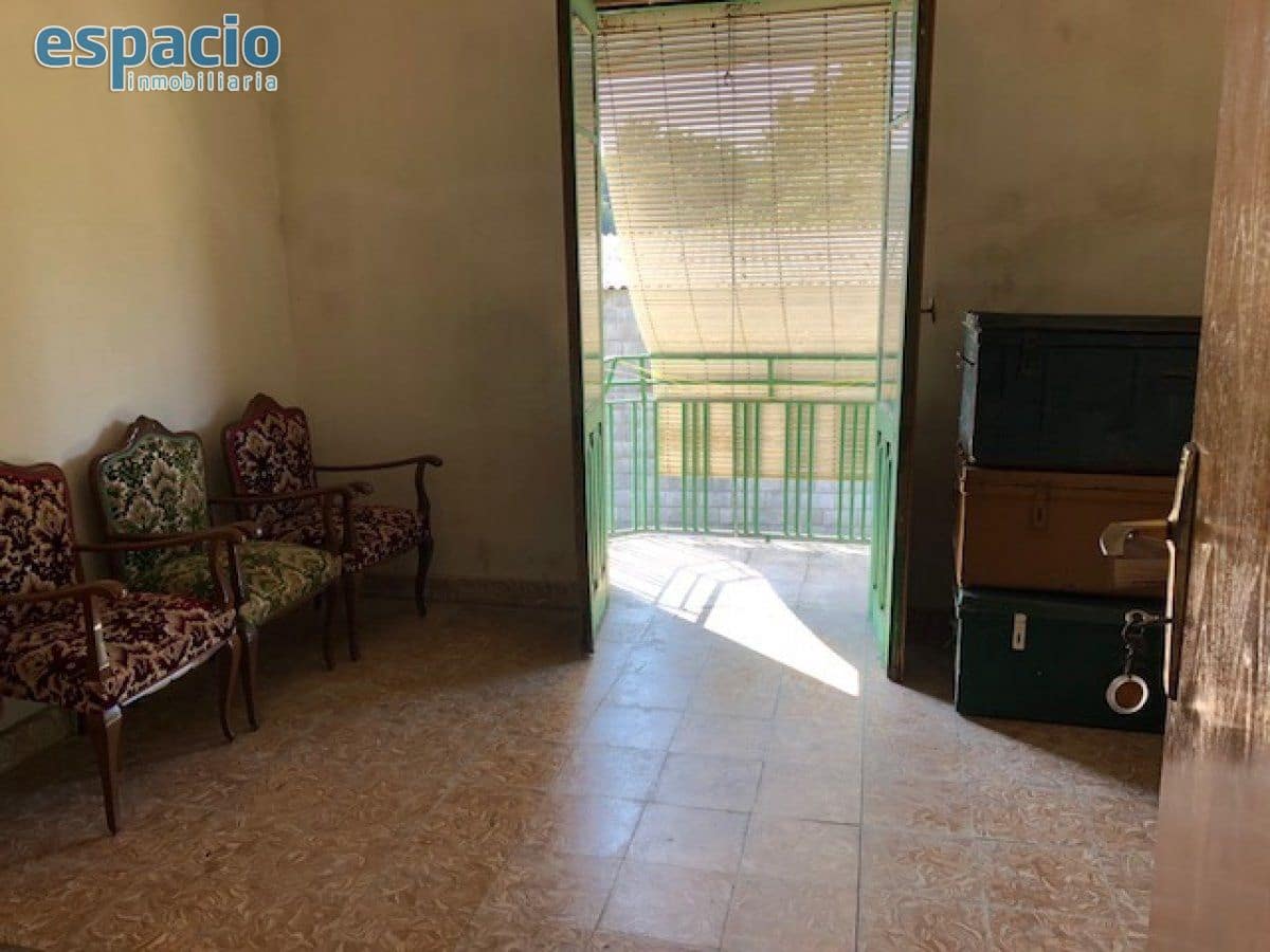 4 bedroom Finca/Country House for sale in Villadepalos - € 80,000 (Ref: 4130720)