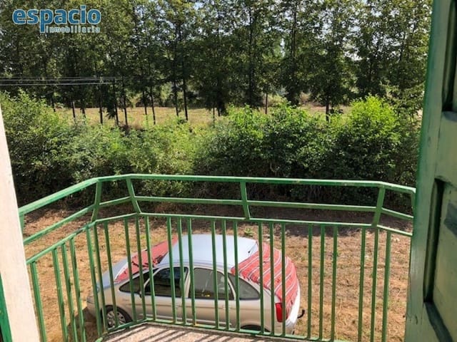 4 slaapkamer Finca/Landhuis te koop in Villadepalos, Carracedelo - € 80.000 (Ref: 4130720)