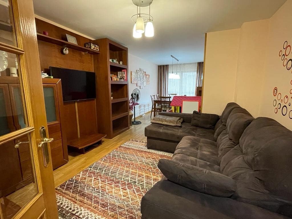 5 soveværelse Lejlighed til salg i Ponferrada med garage - € 205.000 (Ref: 4388977)