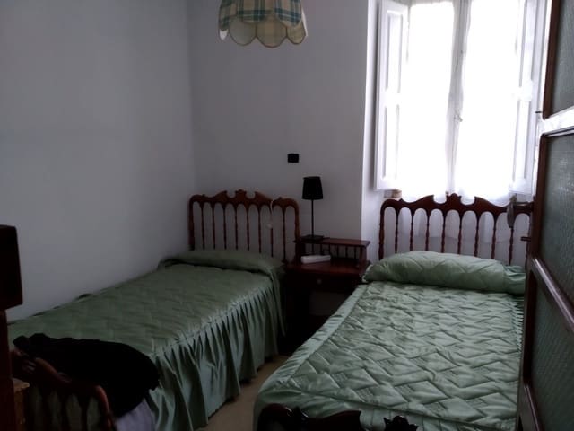 6 soveværelse Finca/Landehus til salg i Cacabelos - € 126.000 (Ref: 4639802)