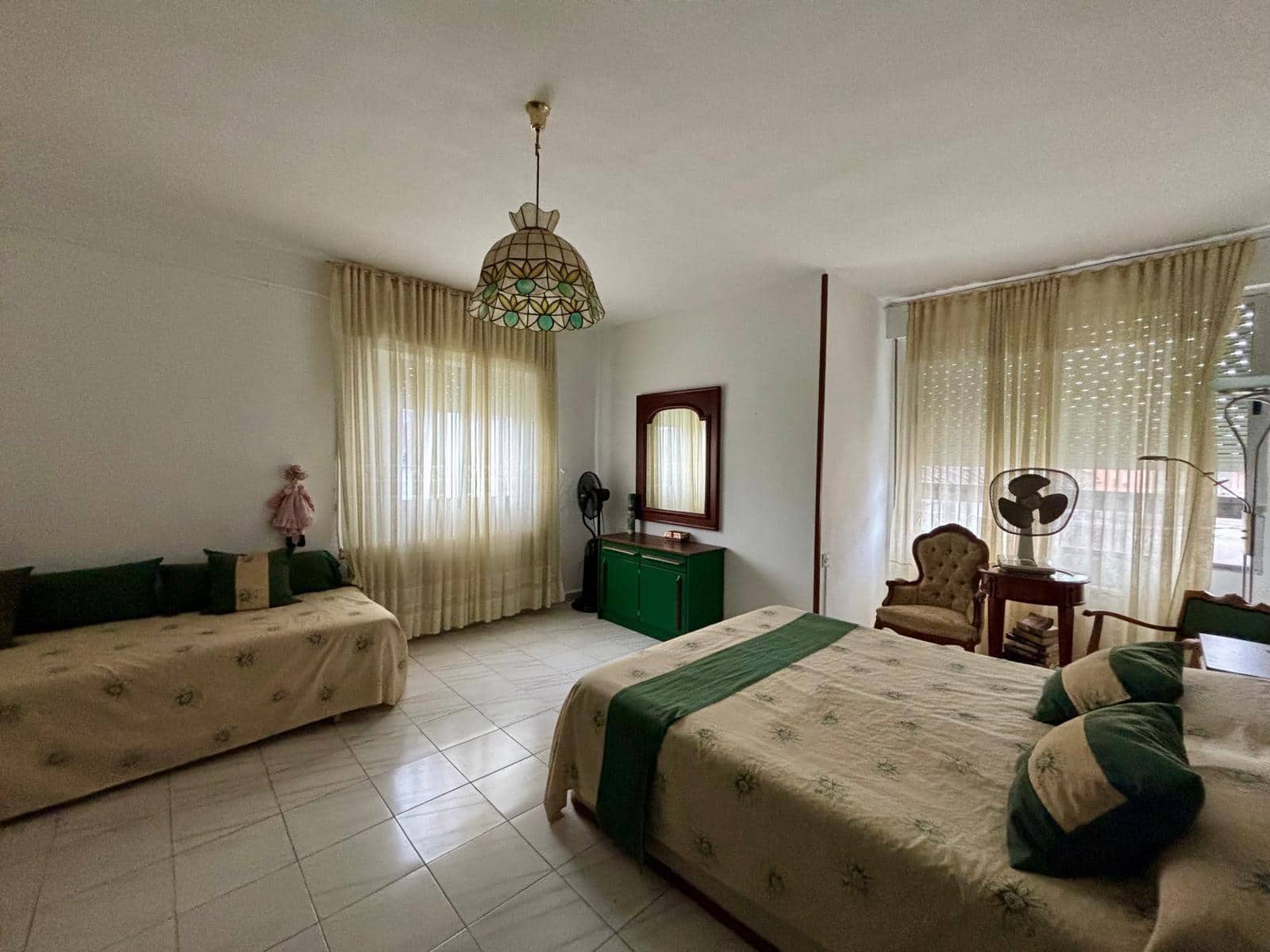 6 bedroom Finca/Country House for sale in Cacabelos - € 126,000 (Ref: 4639802)