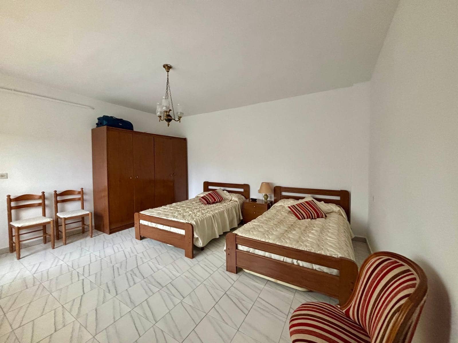 6 bedroom Finca/Country House for sale in Cacabelos - € 126,000 (Ref: 4639802)