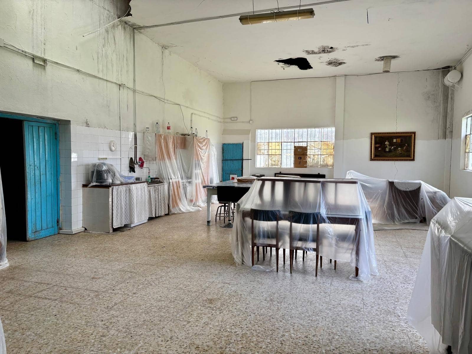 6 bedroom Finca/Country House for sale in Cacabelos - € 126,000 (Ref: 4639802)