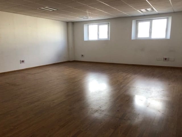 Virksomhed til leje i Ponferrada - € 1.900 (Ref: 5157714)