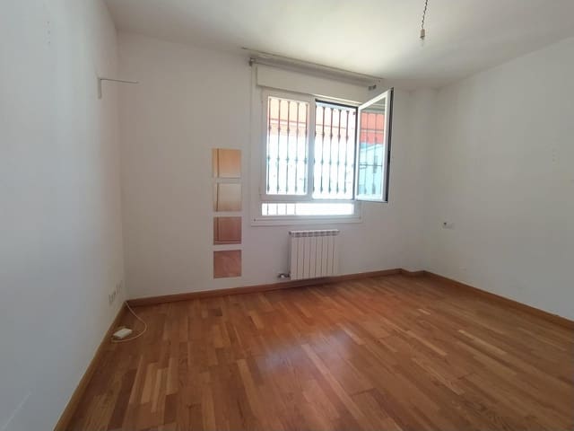 1 soverom Leilighet til salgs i Ponferrada - € 85 000 (Ref: 5821959)