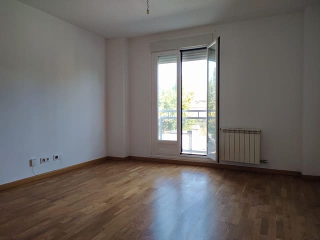 1 soverom Leilighet til salgs i Ponferrada - € 85 000 (Ref: 5821959)