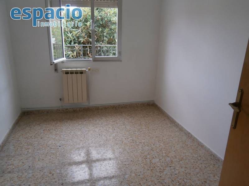 6 soveværelse Byhus til salg i Toral de los Vados - € 160.000 (Ref: 5840753)