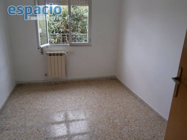 6 bedroom Townhouse for sale in Toral de los Vados - € 160,000 (Ref: 5840753)