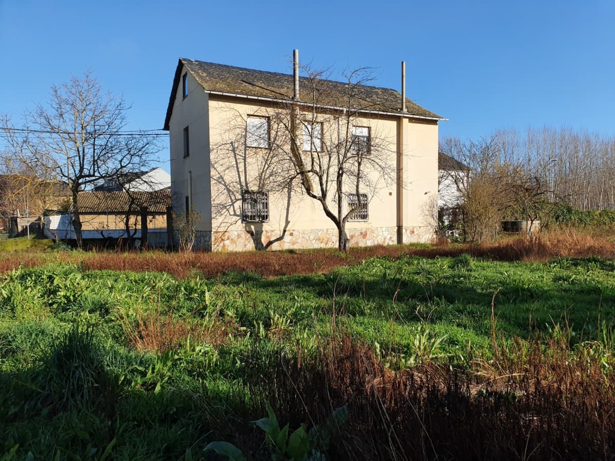 5 quarto Quinta/Casa Rural para venda em Camponaraya - 100 000 € (Ref: 6175463)
