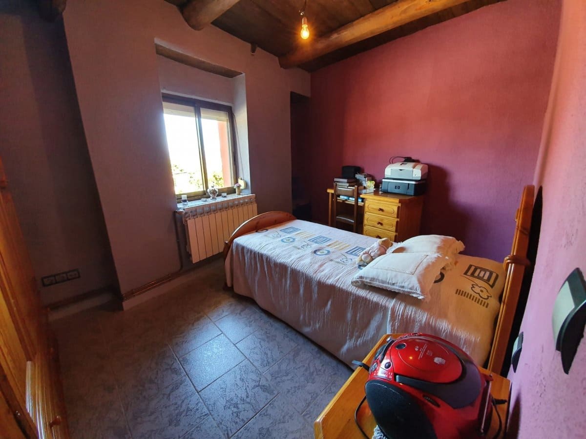 4 soveværelse Finca/Landehus til salg i Castropodame - € 47.000 (Ref: 6175497)