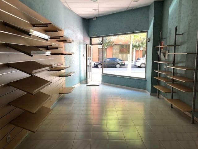 Commercieel te huur in Ponferrada - € 350 (Ref: 6175499)