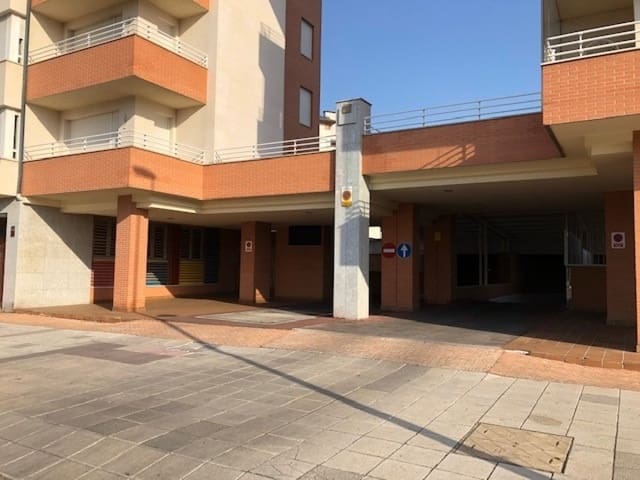 Garage til salg i Ponferrada - € 6.700 (Ref: 6175508)