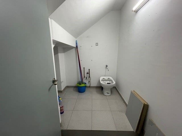 Erhverv til leje i Ponferrada - € 1.650 (Ref: 6175532)