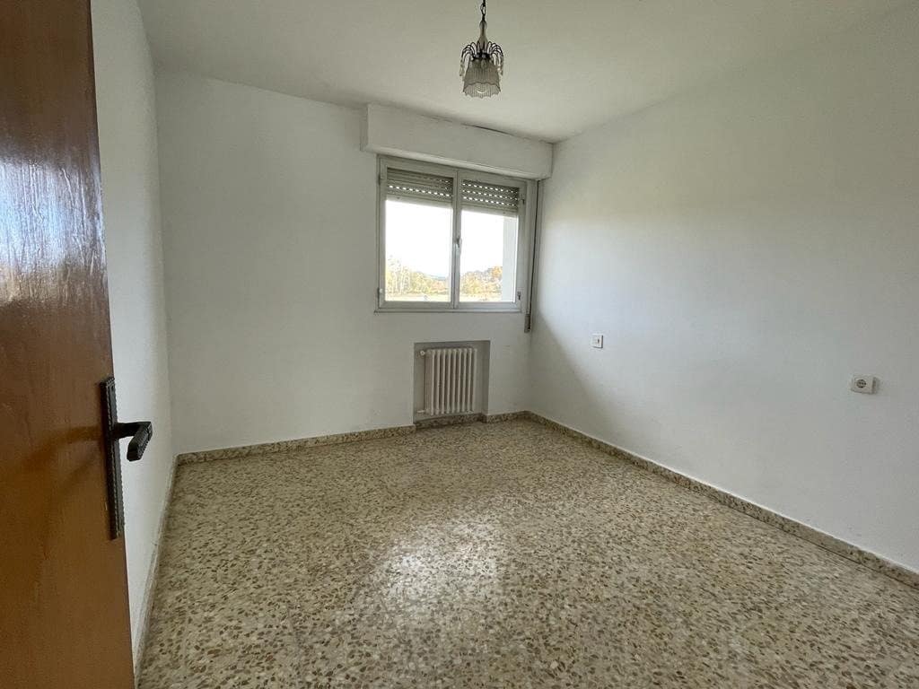 3 soveværelse Villa til salg i Magaz de Abajo med garage - € 80.000 (Ref: 6630158)