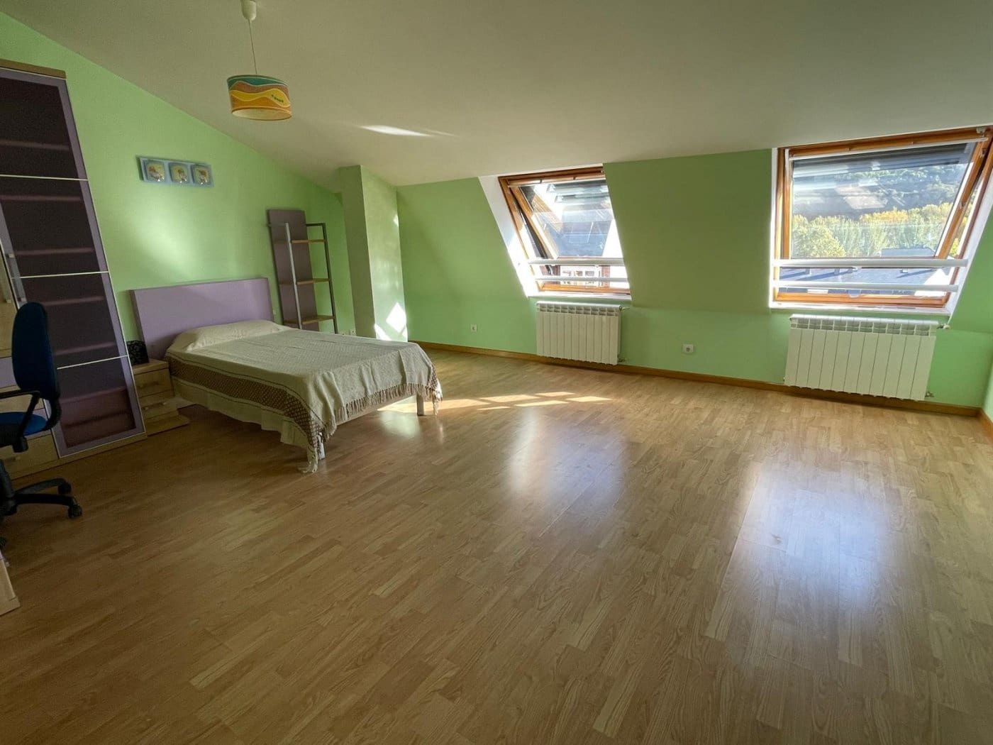 3 makuuhuone Asunto vuokrattavana paikassa Ponferrada mukana 
autotalli - 600 € (Ref: 6630164)