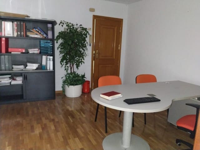 Kontor til leje i Ponferrada - € 220 (Ref: 6630175)