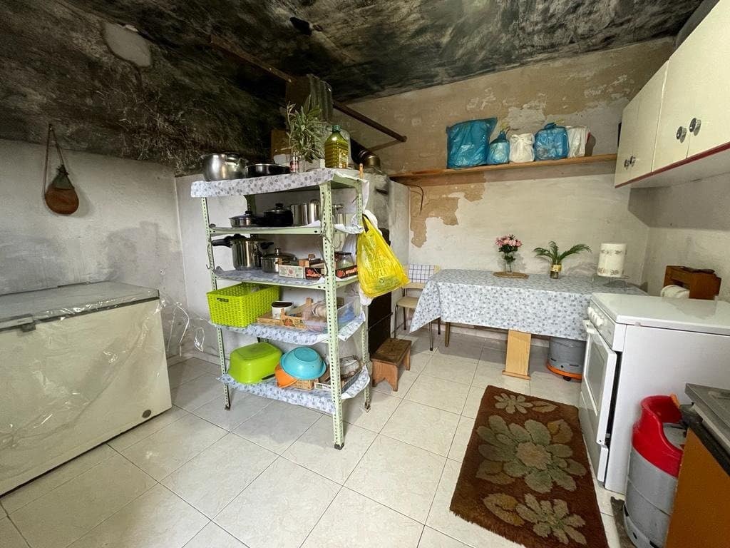 4 soveværelse Villa til salg i Ponferrada med garage - € 200.000 (Ref: 6630176)