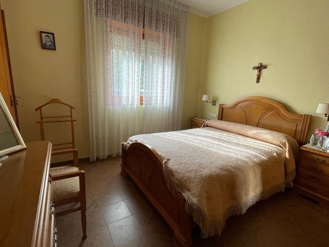 4 chambre Villa/Maison à vendre à Ponferrada avec garage - 200 000 € (Ref: 6630176)