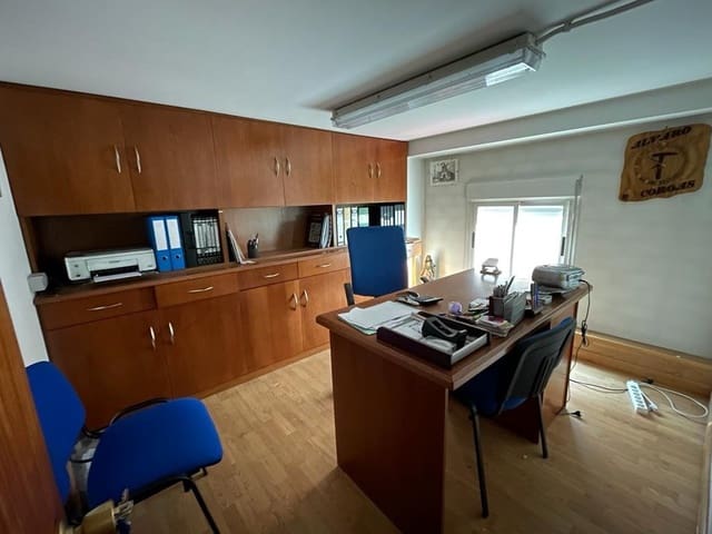 Erhverv til salg i Ponferrada - € 72.000 (Ref: 6699907)