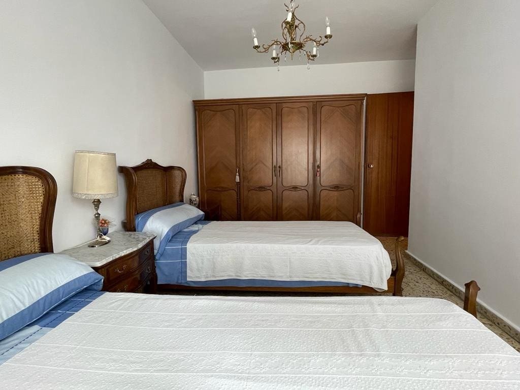 3 sypialnia Mieszkanie na sprzedaż w Ponferrada z garażem - 80 000 € (Ref: 6923069)