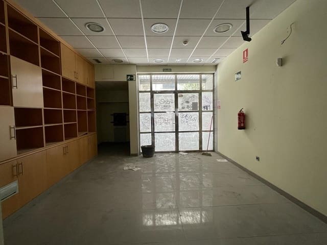 Erhverv til salg i Ponferrada - € 242.000 (Ref: 6952227)