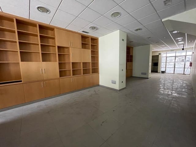 Erhverv til salg i Ponferrada - € 242.000 (Ref: 6952227)