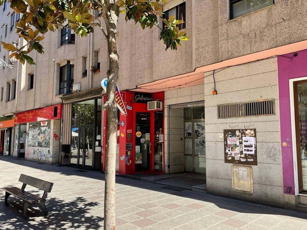 Kommersiell til salgs i Ponferrada - € 242 000 (Ref: 6952227)