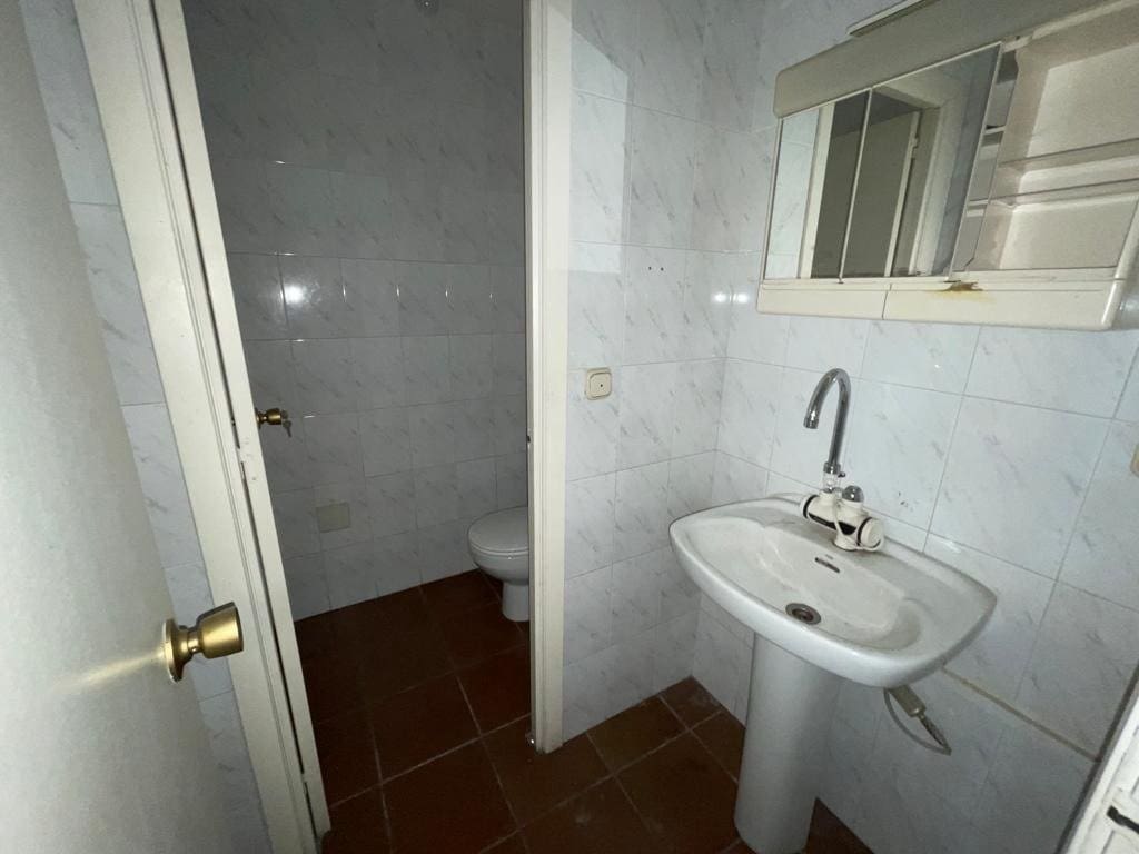 Kaupallinen myytävänä paikassa Ponferrada - 81 000 € (Ref: 6975868)