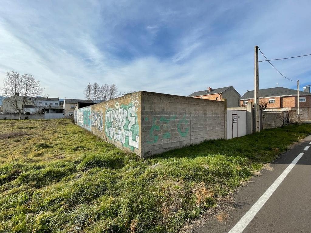 Byggetomt til salgs i Ponferrada - € 36 000 (Ref: 7036263)
