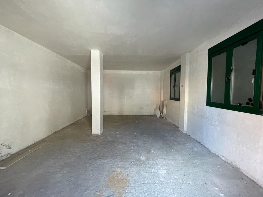 Erhverv til leje i Ponferrada - € 250 (Ref: 7036264)