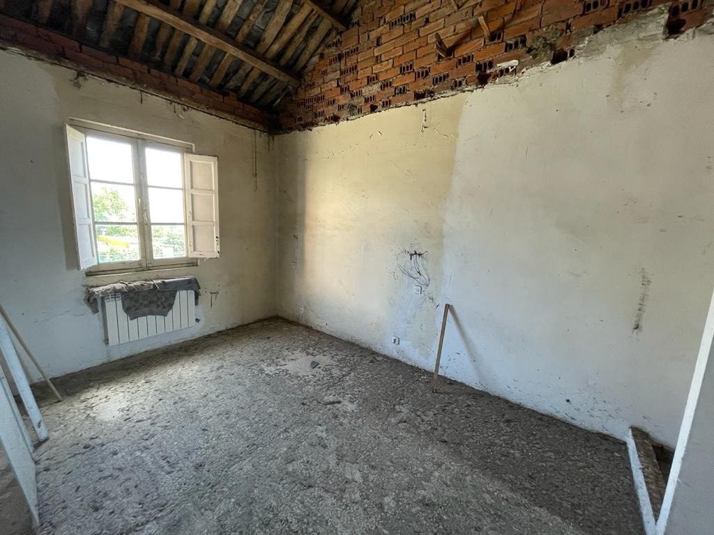 4 soveværelse Finca/Landehus til salg i San Miguel de las Duenas med garage - € 29.000 (Ref: 7043900)