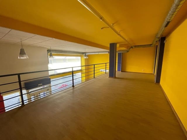 Kaupallinen myytävänä paikassa Ponferrada - 98 000 € (Ref: 7102063)