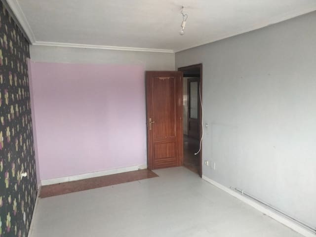 3 soveværelse Lejlighed til salg i Villaquilambre - € 75.000 (Ref: 7169377)