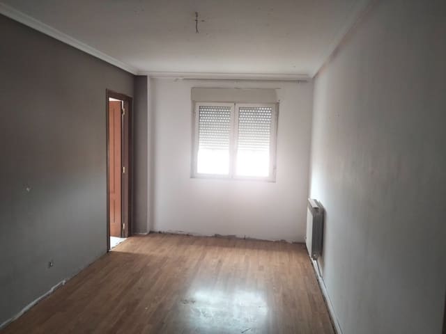 3 soveværelse Lejlighed til salg i Villaquilambre - € 75.000 (Ref: 7169377)