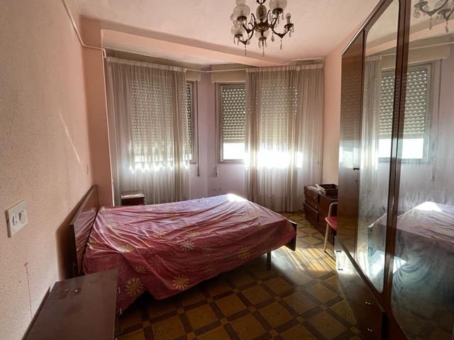 3 sovrum Lägenhet till salu i Ponferrada - 60 000 € (Ref: 7187349)