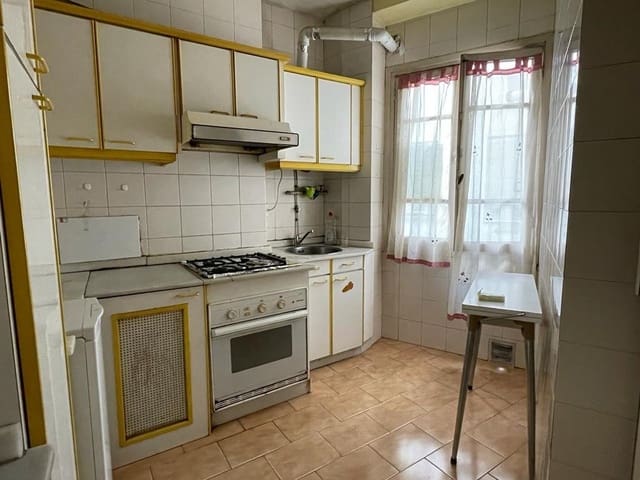 3 sovrum Lägenhet till salu i Ponferrada - 60 000 € (Ref: 7187349)