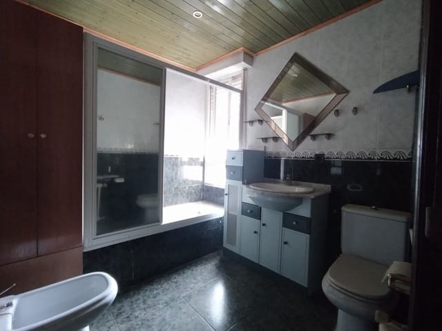 3 slaapkamer Penthouse te koop in Ponferrada - € 28.000 (Ref: 7300611)