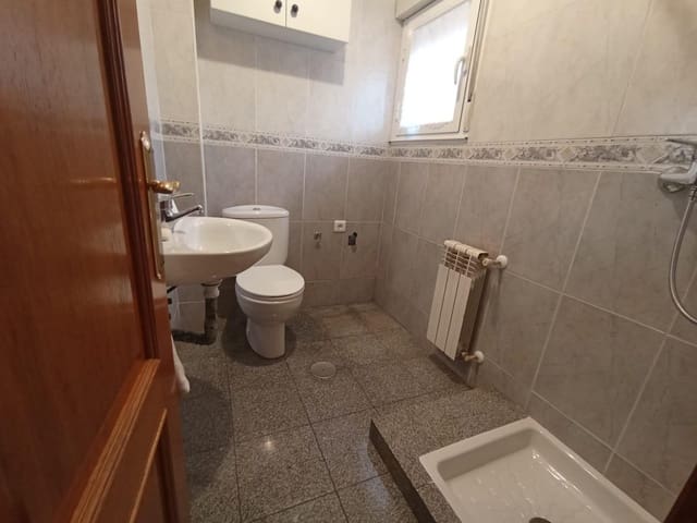 4 bedroom Finca/Country House for sale in Barcena del Bierzo, Ponferrada - € 130,000 (Ref: 7367903)