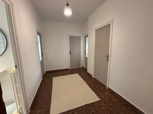 3 bedroom Flat for rent in Ponferrada - € 470 (Ref: 7604065)