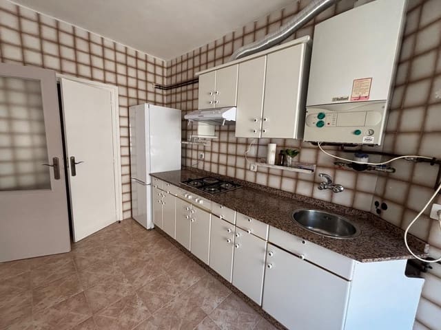 3 makuuhuone Asunto vuokrattavana paikassa Ponferrada - 470 € (Ref: 7604065)