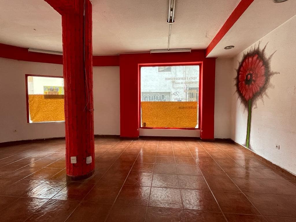 Erhverv til salg i Ponferrada - € 68.000 (Ref: 7663427)