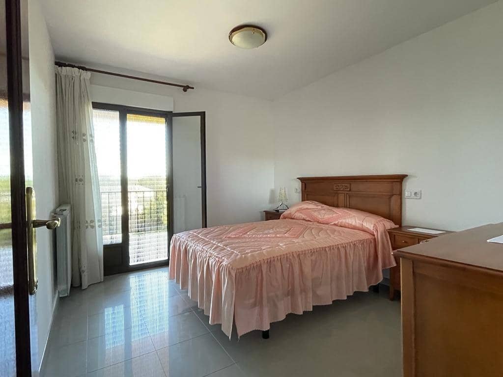 4 soveværelse Villa til salg i Corullon med garage - € 200.000 (Ref: 7754587)