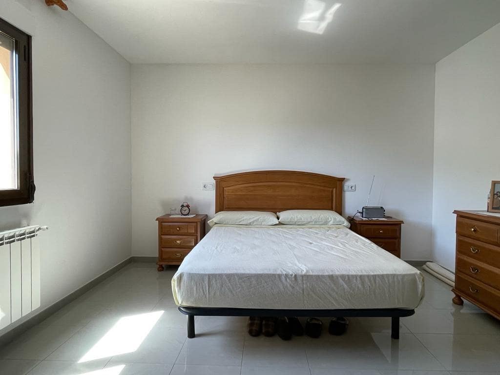 4 soveværelse Villa til salg i Corullon med garage - € 200.000 (Ref: 7754587)