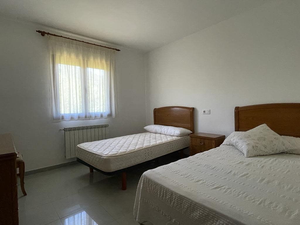 4 soveværelse Villa til salg i Corullon med garage - € 200.000 (Ref: 7754587)