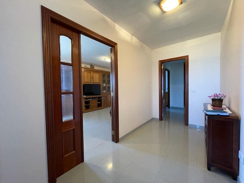 4 soveværelse Villa til salg i Corullon med garage - € 200.000 (Ref: 7754587)